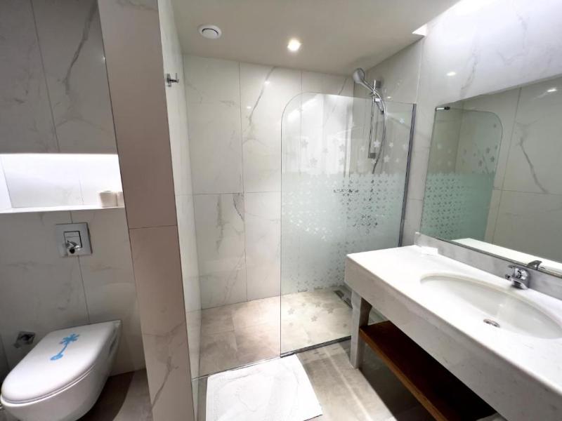 Grand Kartal Hotel
