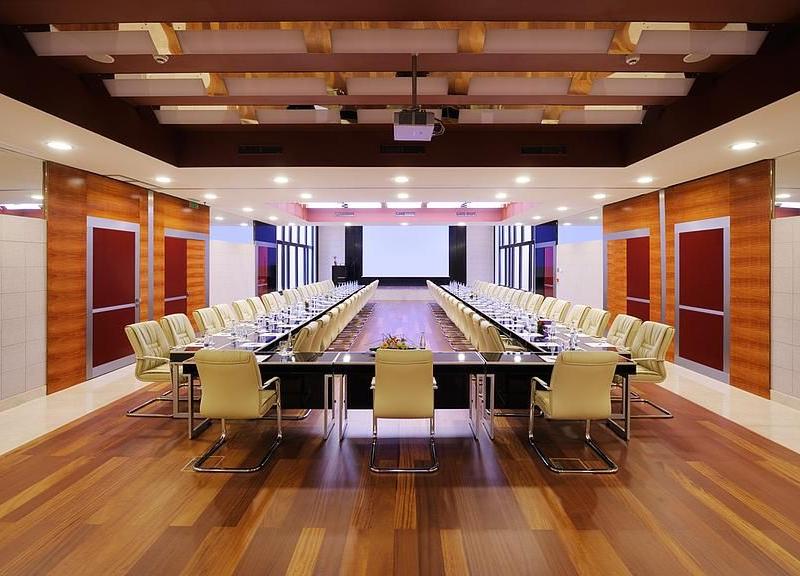 Grand Majestic Plaza