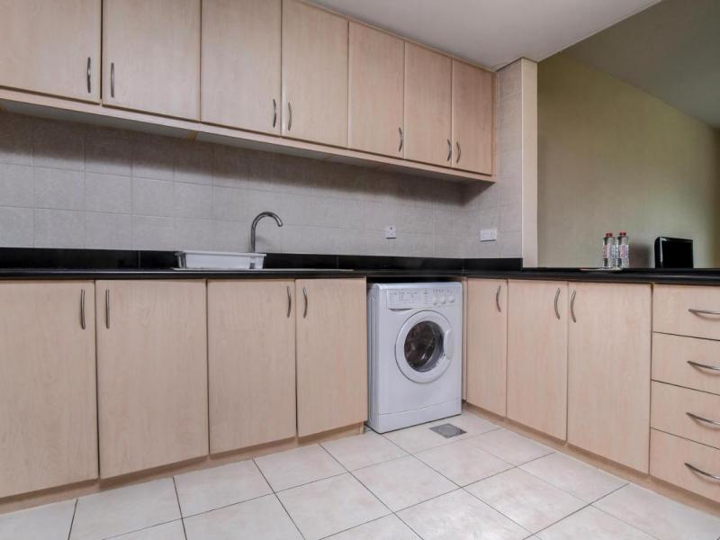 Parkside Suite Hotel Apartments