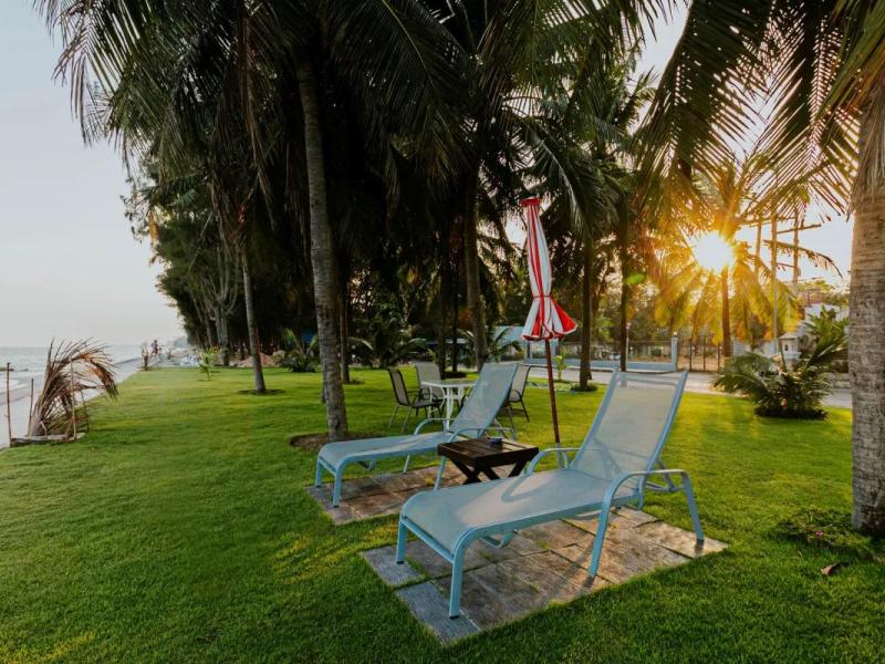 Grand Pacific Sovereign Resort & Spa