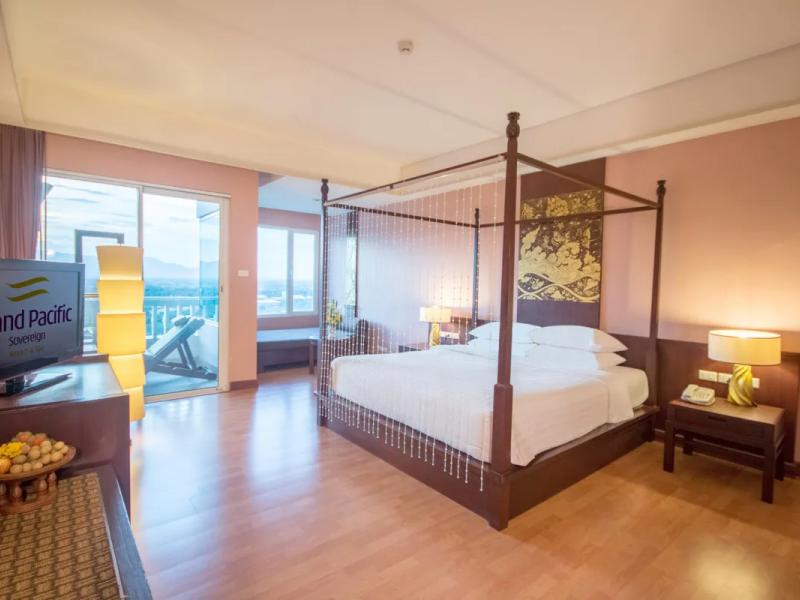 Grand Pacific Sovereign Resort & Spa