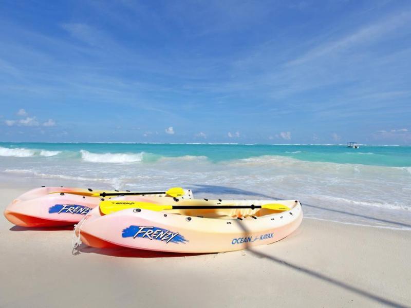 Grand Palladium Colonial Resort & Spa