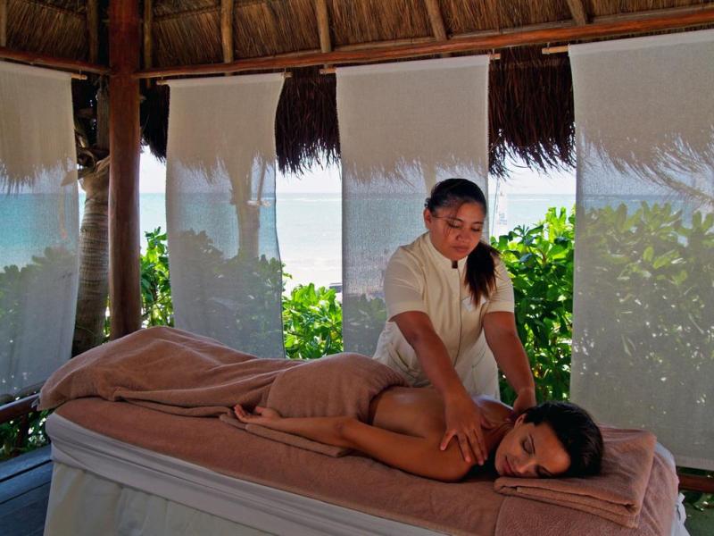 Grand Palladium Kantenah Resort & Spa