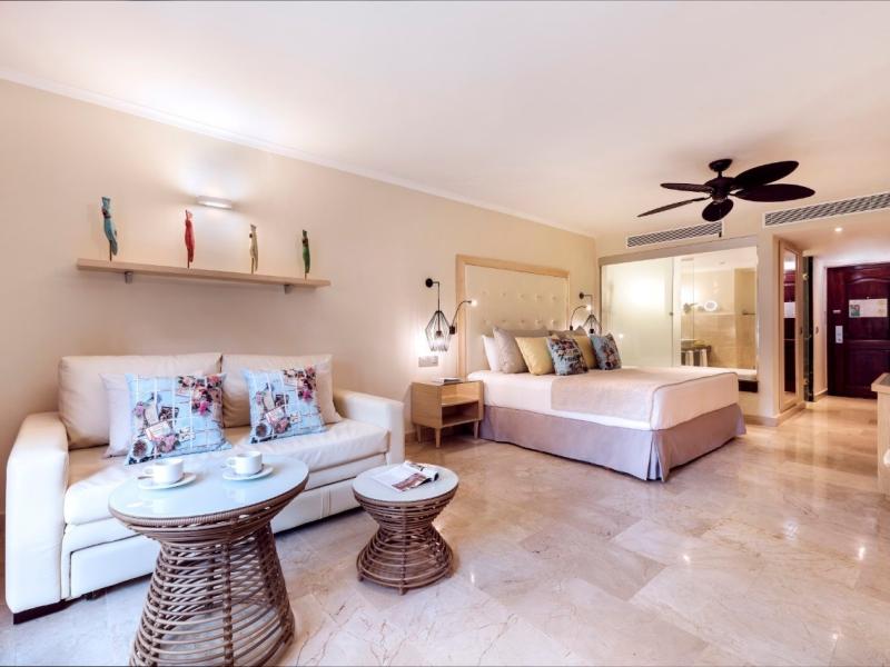 Grand Palladium Palace Resort Spa & Casino