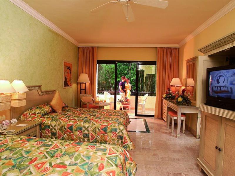 Grand Palladium Riviera Resort & Spa