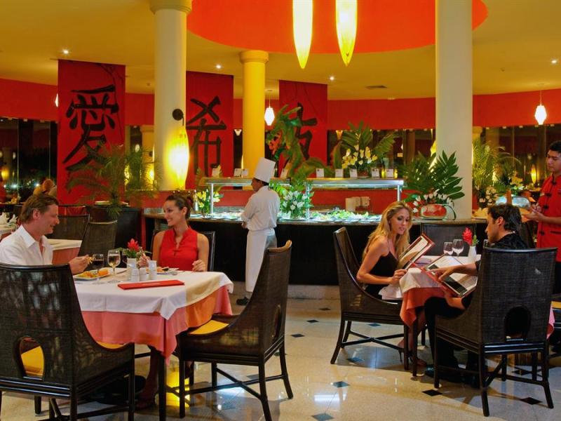 Grand Palladium Riviera Resort & Spa