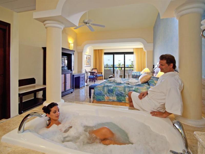 Grand Palladium Riviera Resort & Spa