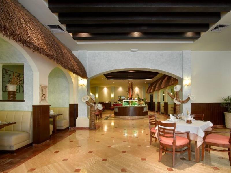 Grand Palladium White Sand Resort & Spa