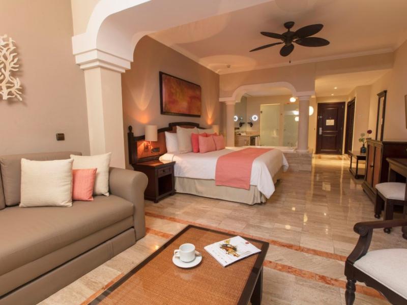 Grand Palladium White Sand Resort & Spa