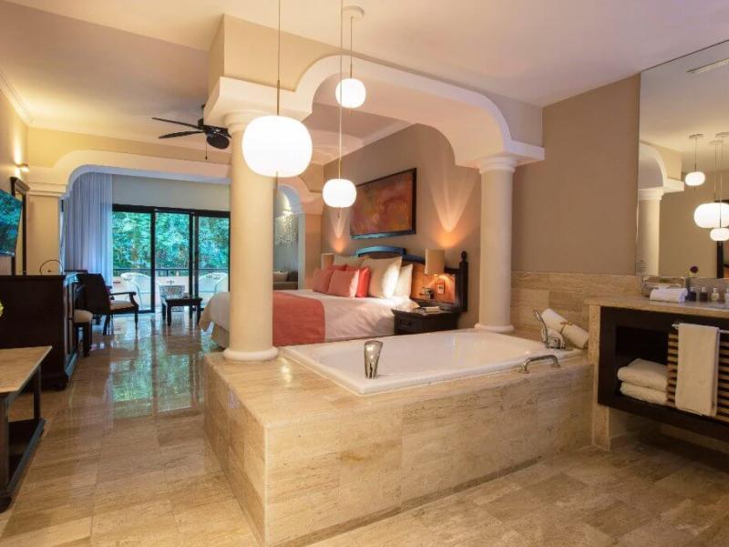 Grand Palladium White Sand Resort & Spa
