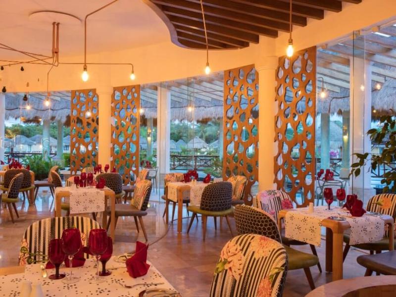 Grand Palladium White Sand Resort & Spa