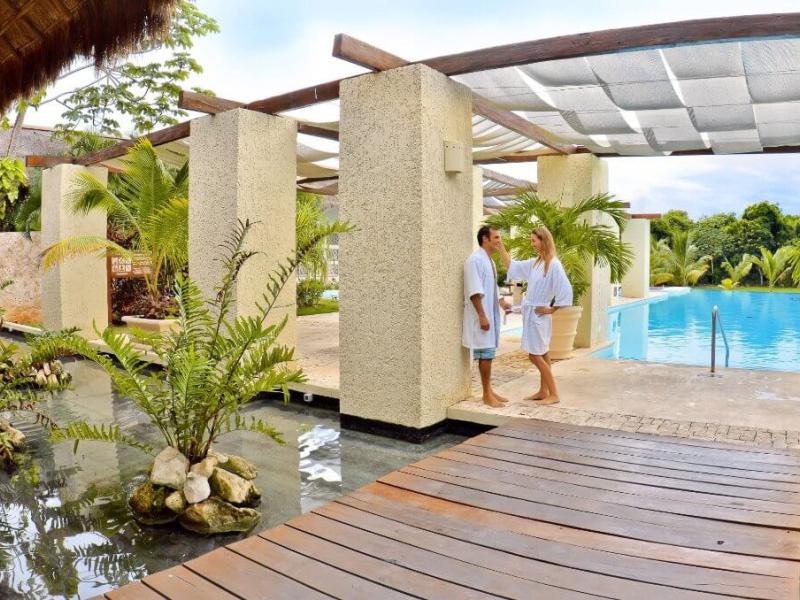 Grand Palladium White Sand Resort & Spa