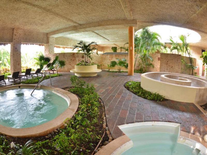 Grand Palladium White Sand Resort & Spa
