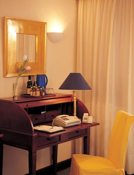 Grand Resort Lagonissi (Comfort Club)