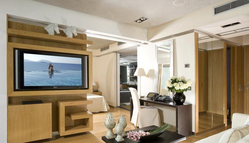 Grand Resort Lagonissi