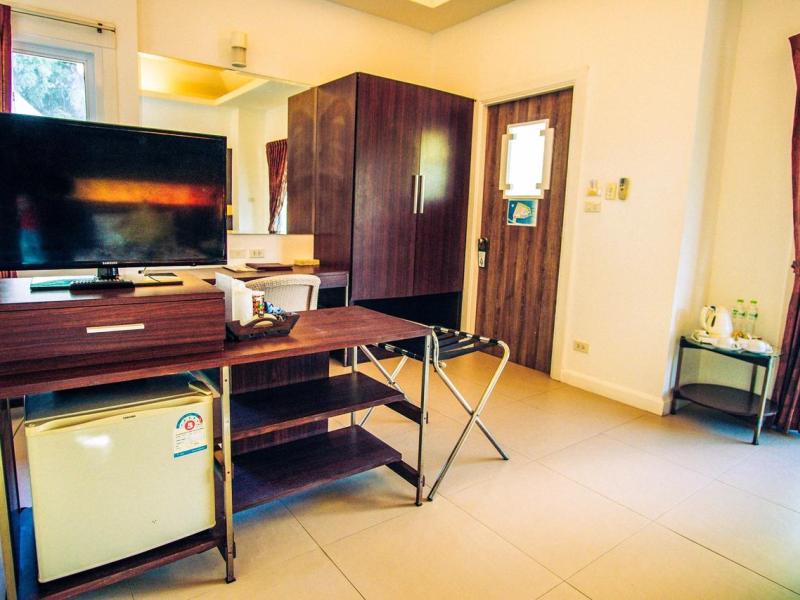 Al`s Laemson Resort
