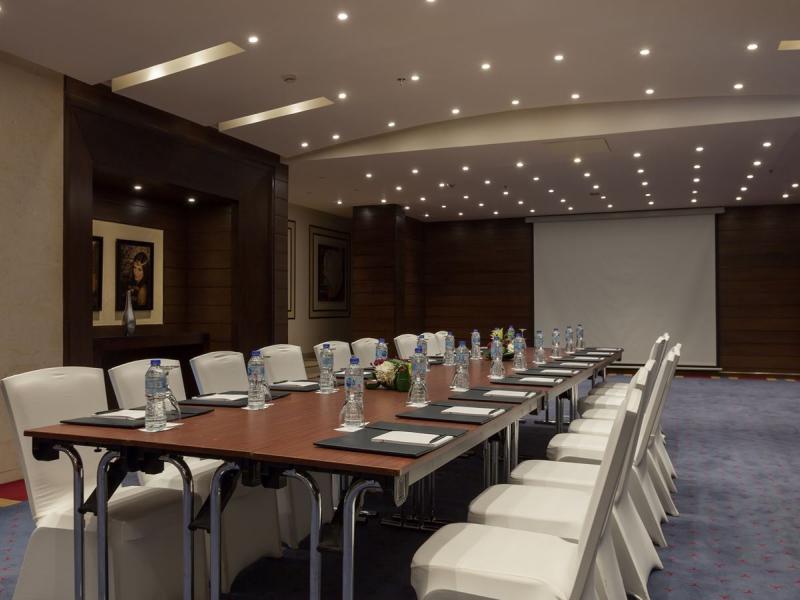 Grand Rotana Resort & Spa