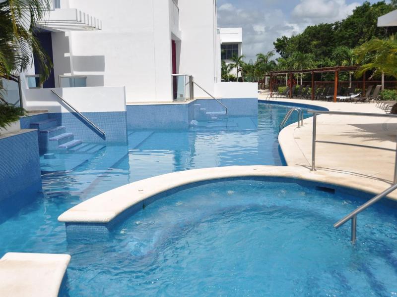 Grand Riviera & Sunset Princess All Suites & Spa Resort