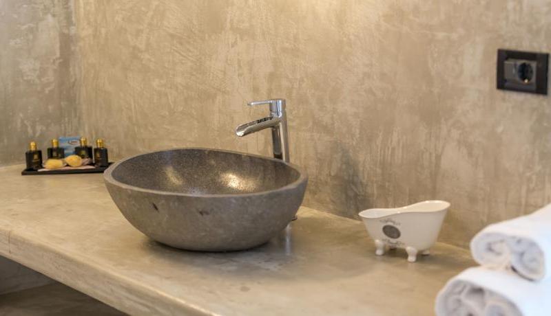 AltaMare by Andronis