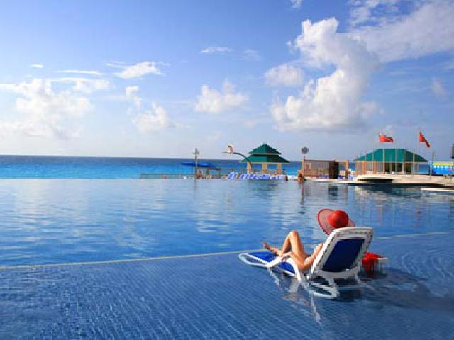Seadust Cancun Family Resort