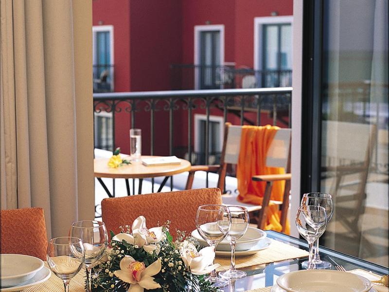 Grecotel Plaza Beach House