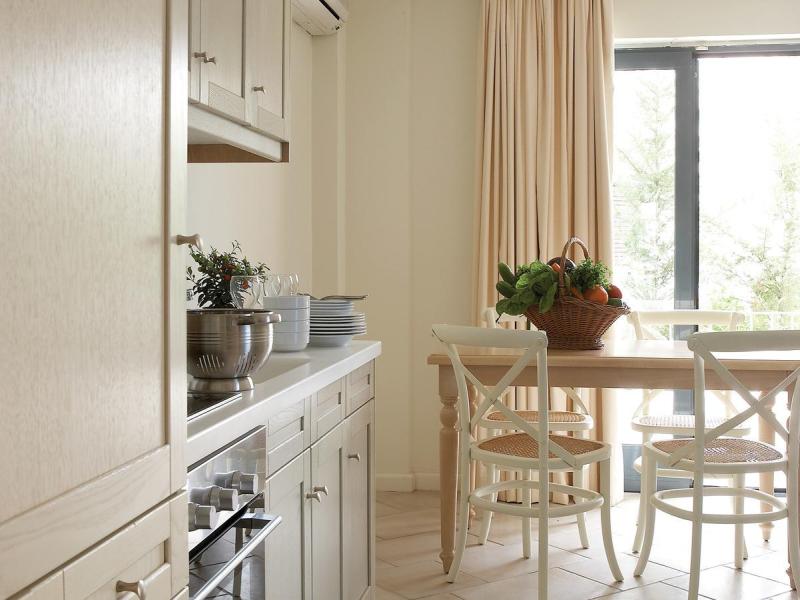 Grecotel Plaza Beach House