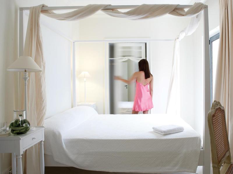 Grecotel Plaza Beach House