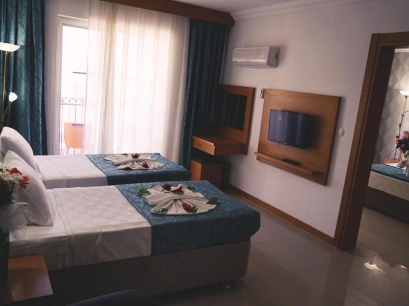 Green Forest Holiday Village