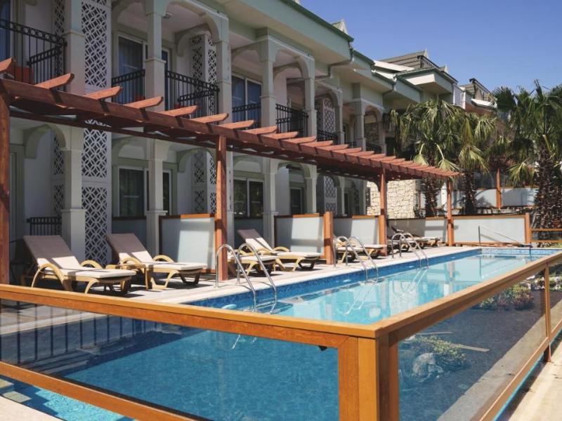 Green Forest Holiday Village