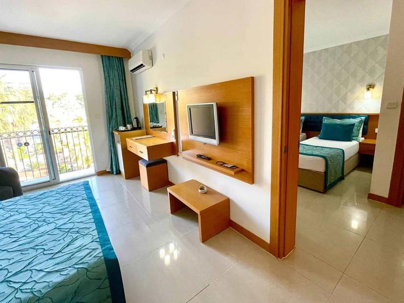 Green Forest Holiday Village