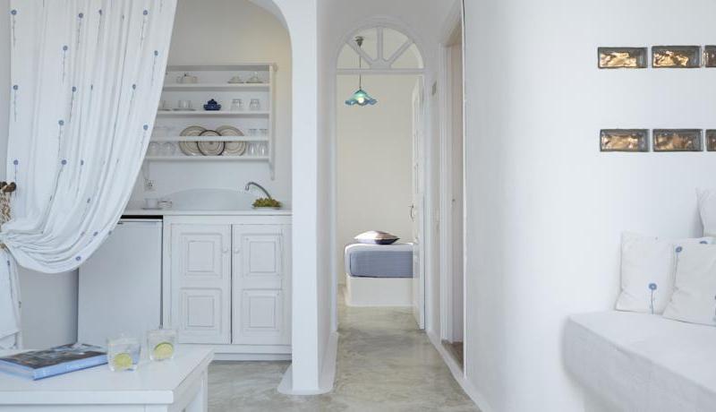 Altana Traditional Houses & Suites