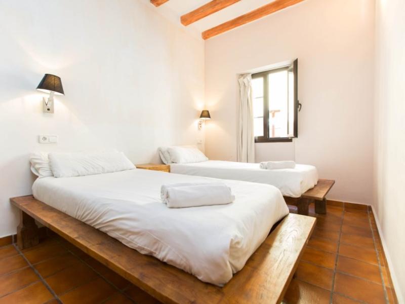 AinB Las Ramblas-Guardia Apartments
