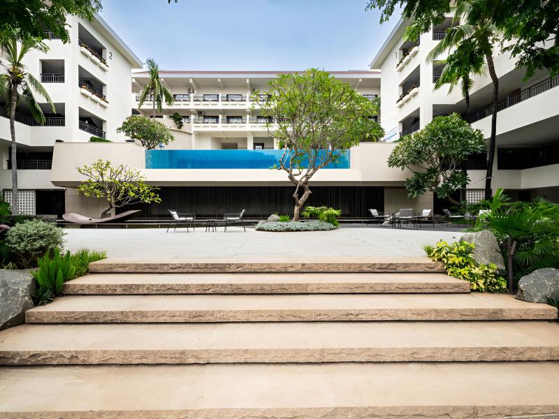 Sanya Dongrong Guest International Hotel