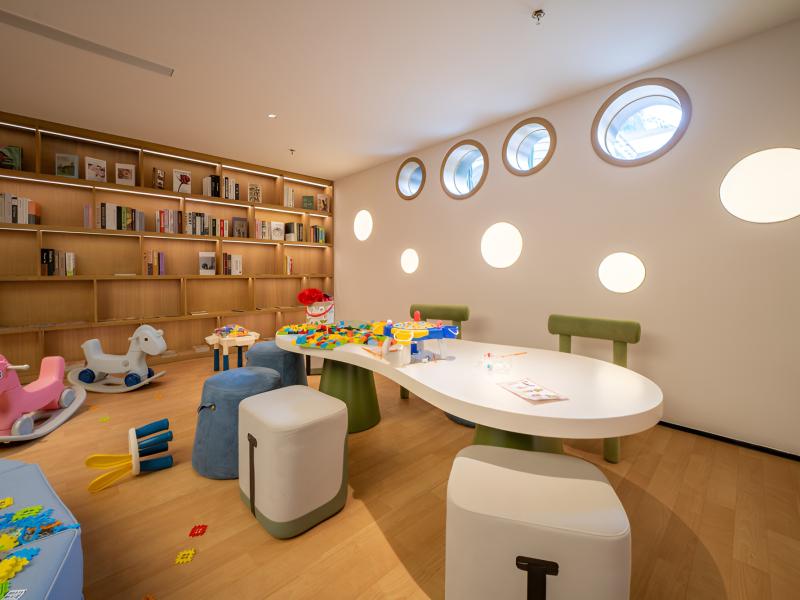 Sanya Dongrong Guest International Hotel