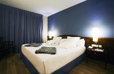Pol & Grace Hotel
