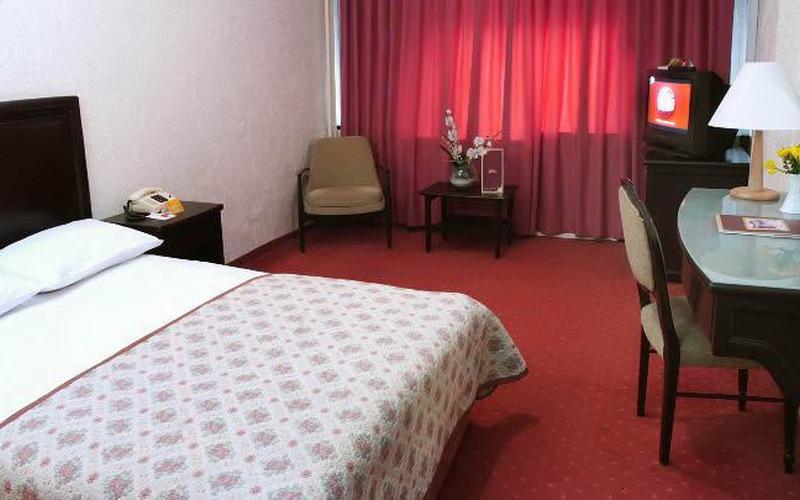 Gur Kent Hotel
