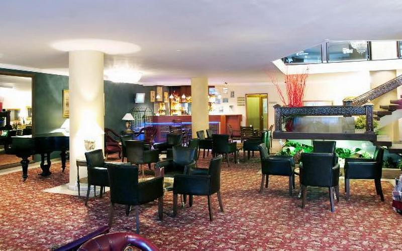 Gur Kent Hotel