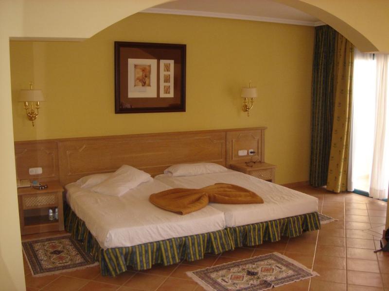 H10 Sentido Playa Esmeralda