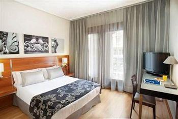 H10 Villa De La Reina