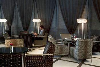 H10 Villa De La Reina