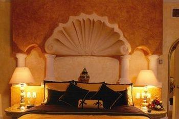 Hacienda Vista Real Villas & Spa