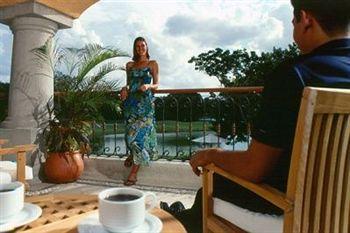 Hacienda Vista Real Villas & Spa