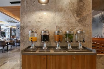 Отель Ramada Plaza by Wyndham Istanbul Sultanahmet Турция, Лалели, фото 23