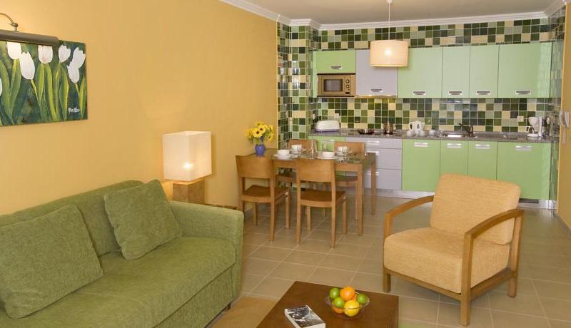 Alto da Colina Aparthotel 