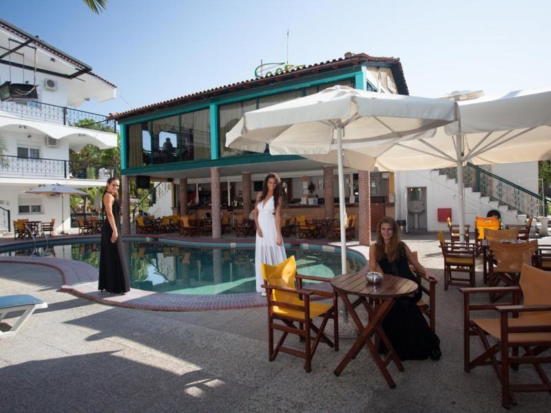 Hanioti Grand Victoria 