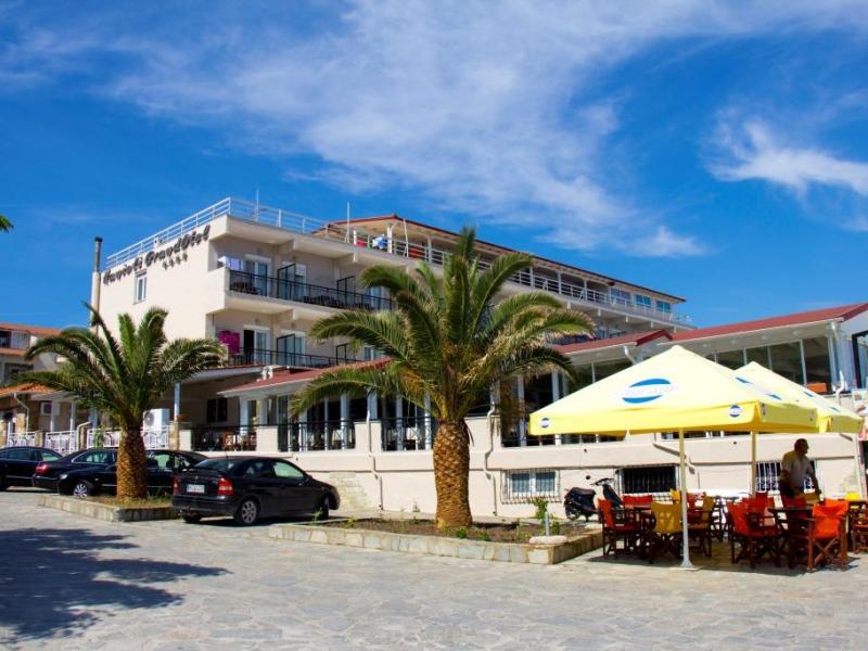 Hanioti Grandotel