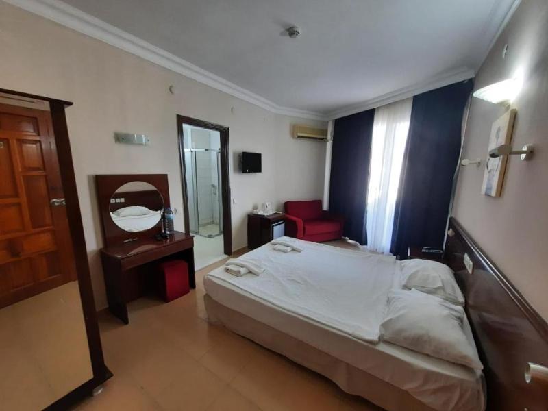 De Mare Family Hotel