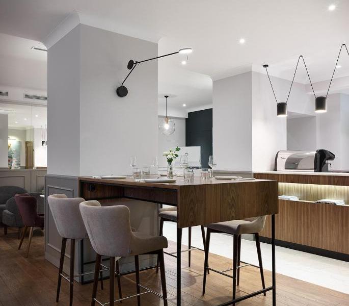 B60 Hotel