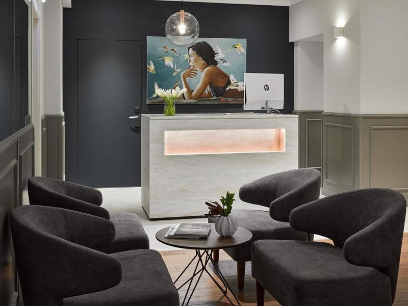 B60 Hotel