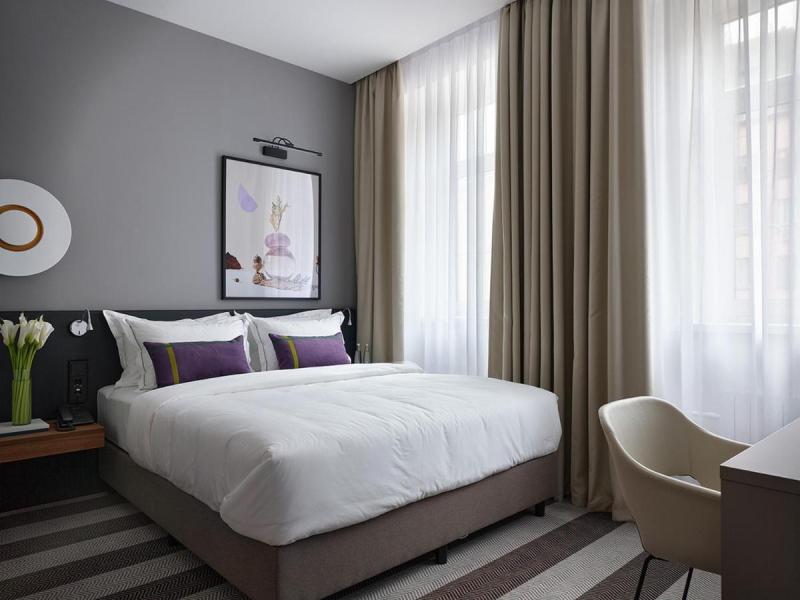 B60 Hotel